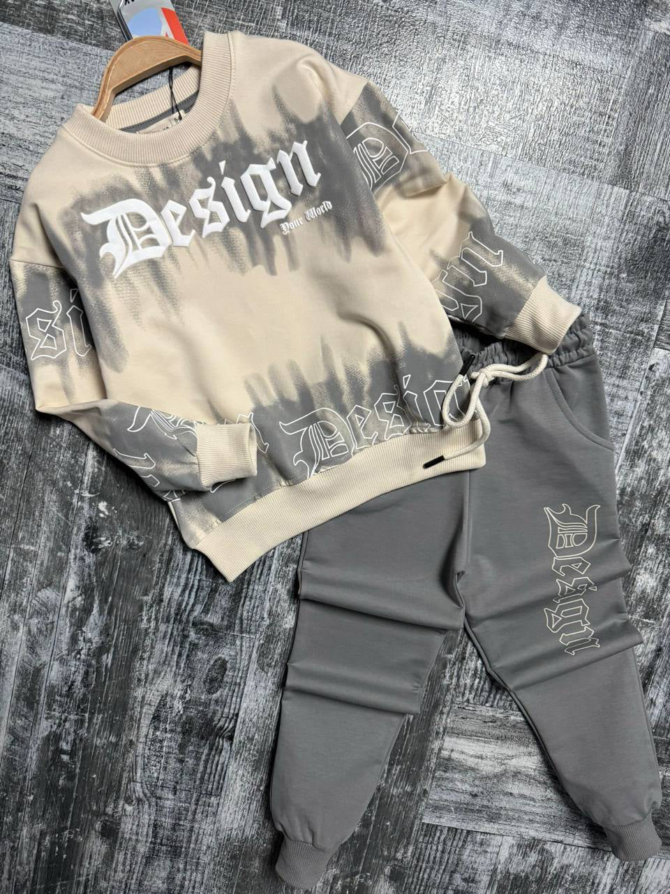 ERKEK ÇOCUK SWEAT TAKIM BATİK DETAYLI